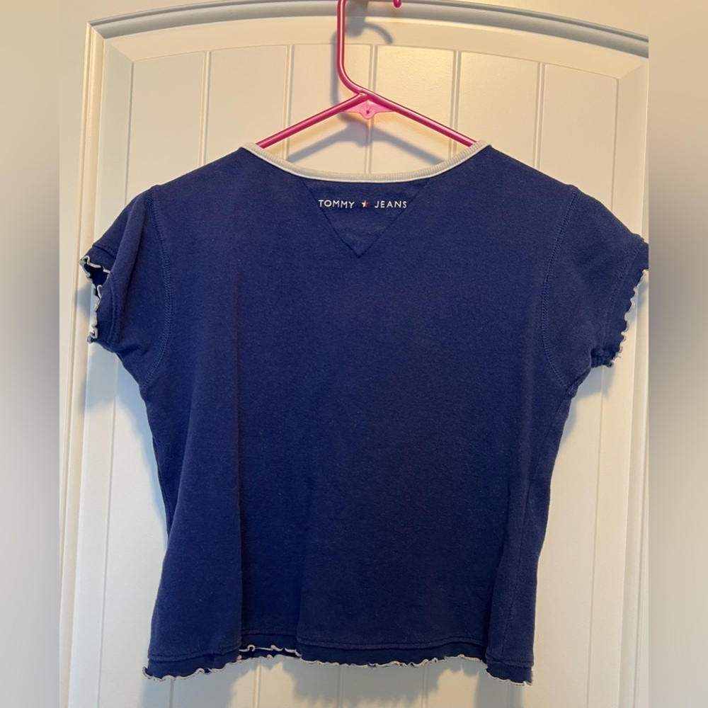 Vintage Tommy Hilfiger Ruffled Edge Cropped Blue T-Shirt Size S - Picture 8 of 12